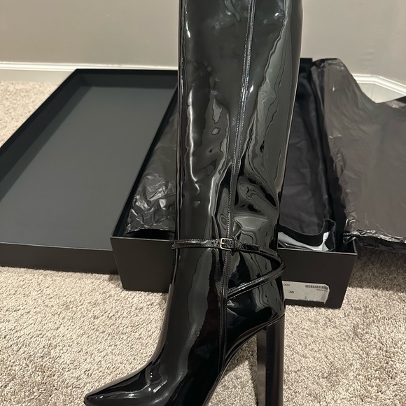 SAINT LAURENT Vernice Grupy Patent Leather High Knee Boots-Italy Size 38 - Picture 4 of 16